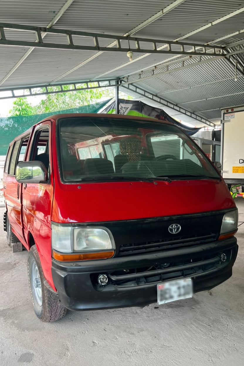 Combi / minivan marca Toyota
